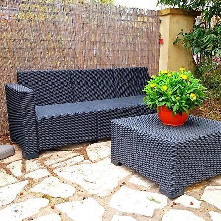 Studio Au Calme Tout Confort Proche Des Plages - Jardin Wifi Parking Fréjus المظهر الخارجي الصورة