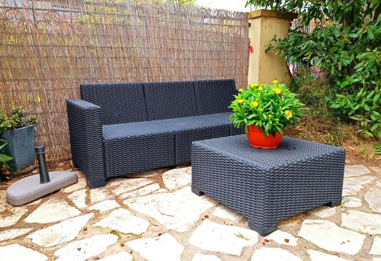 Studio Au Calme Tout Confort Proche Des Plages - Jardin Wifi Parking Fréjus المظهر الخارجي الصورة