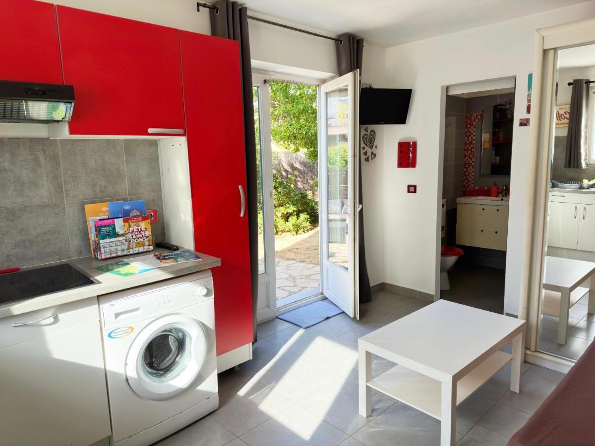 Studio Au Calme Tout Confort Proche Des Plages - Jardin Wifi Parking Fréjus المظهر الخارجي الصورة